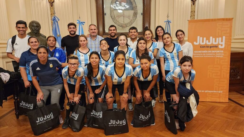 jujuy-recibio-a-la-seleccion-argentina-femenina-de-futbol-pc-en-casa-de-gobierno