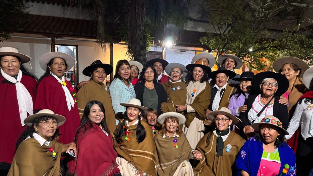 4°-encuentro-“la-copla-hecha-mujer”-con-reconocimientos-a-exponentes-de-la-cultura-jujena