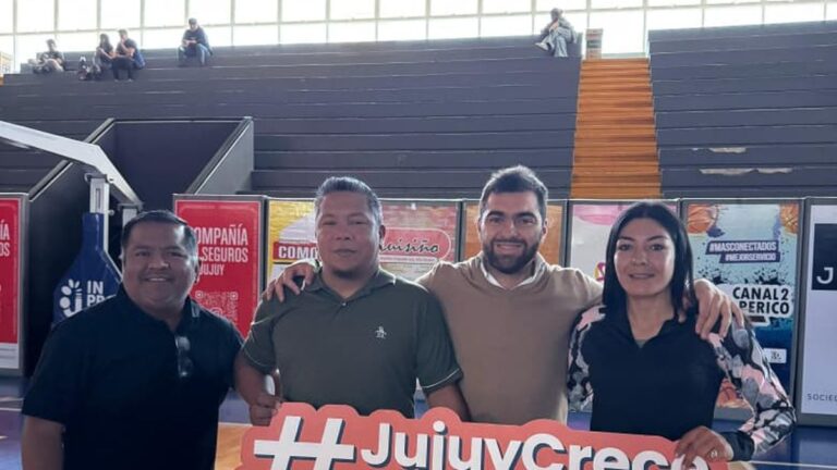 entrega-de-indumentaria-y-preparativos-para-la-participacion-jujena-en-los-juegos-nacionales-evita-en-mar-del-plata
