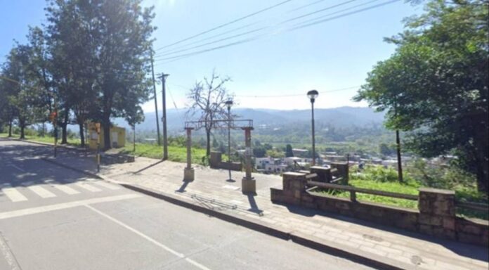 Robo celular San Salvador Jujuy - Escaleras Barrio San Martín