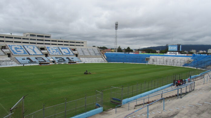 Estadio 23 de Agosto lleno Gimnasia de Jujuy