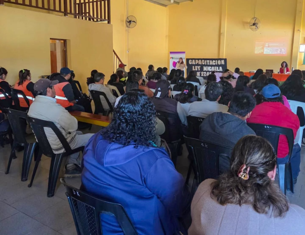 Puesto Viejo capacitó a personal municipal con Ley Micaela