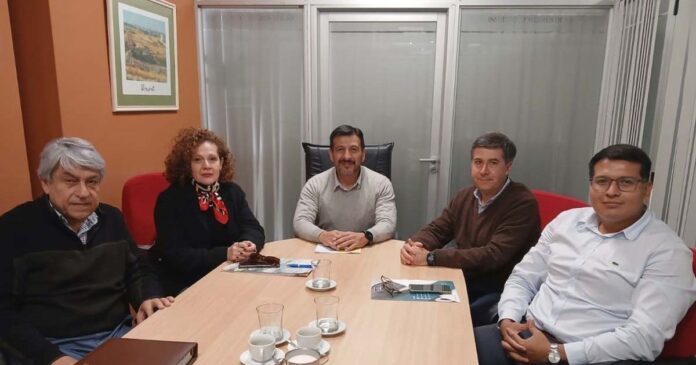 Reunión del ISJ con representantes de farmacias en Jujuy