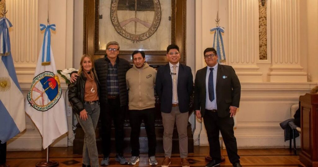 Jujuy avanza con la primera mutual escolar en el Colegio Polimodal N° 3