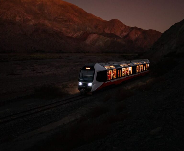 Tren Solar de la Quebrada en Un Viaje de Película
