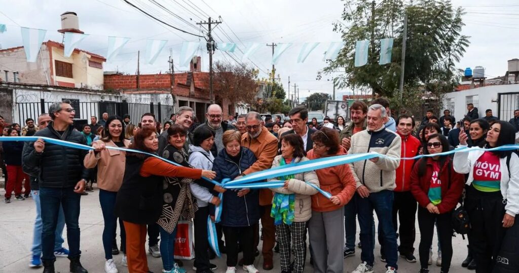 Miles de vecinos de Alto Comedero acceden a pavimentación en avenida Yuto