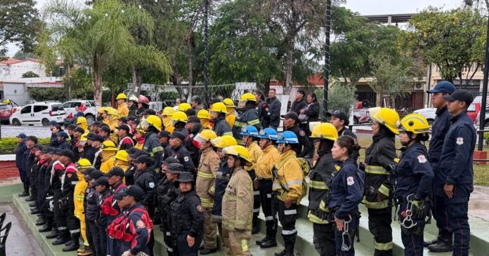 rj360-1780446055-mas-de-200-bomberos-voluntarios-se-reunieron-en-monterrico-123f48 media.prensa.jujuy.gob.ar