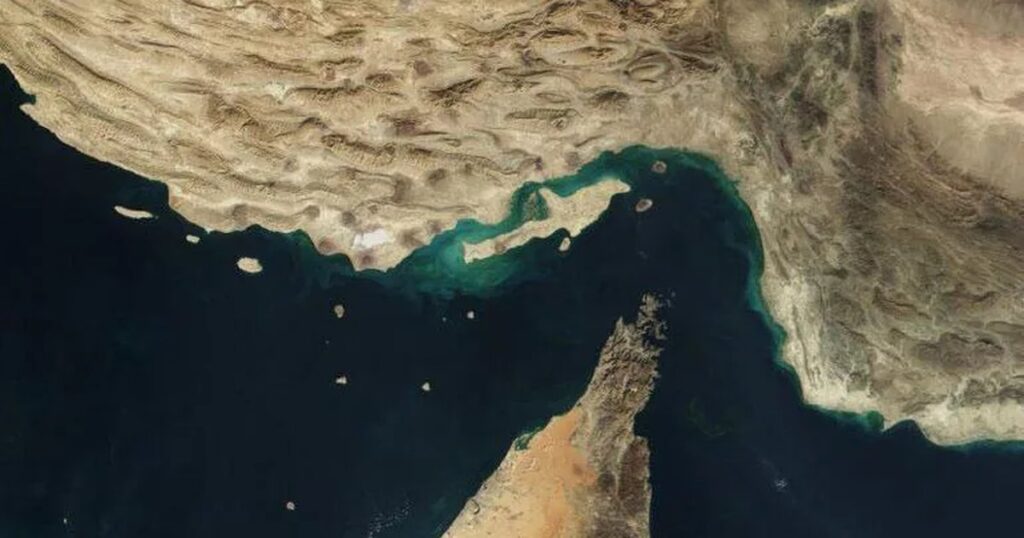 EE.UU. e Irán anuncian acuerdo de paz y reapertura del estrecho de Ormuz