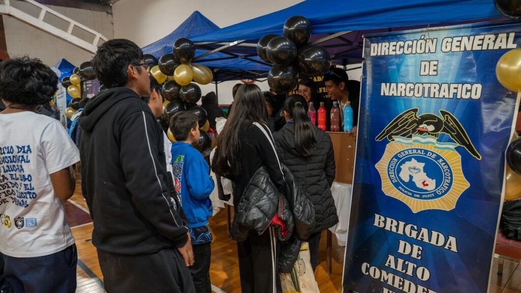 Jornada de prevención antidrogas en San Salvador de Jujuy: stands y demostraciones en Club Luján