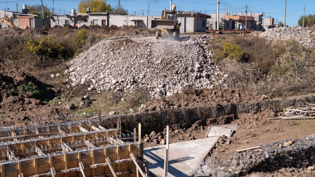 Alto Comedero: cuatro puentes alcantarilla avanzan para evitar inundaciones