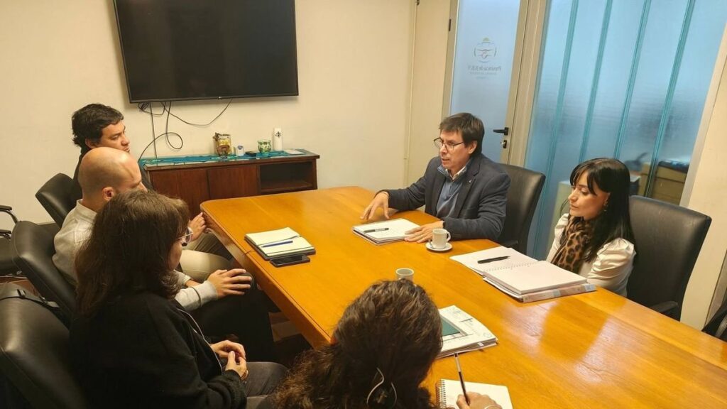 Hacienda coordina implementación administrativa de la recategorización del personal