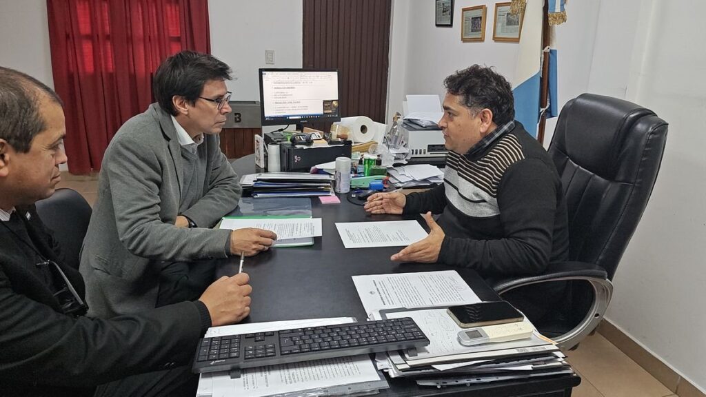 Provincia y Monterrico acordaron prioridades para proyectos de desarrollo local