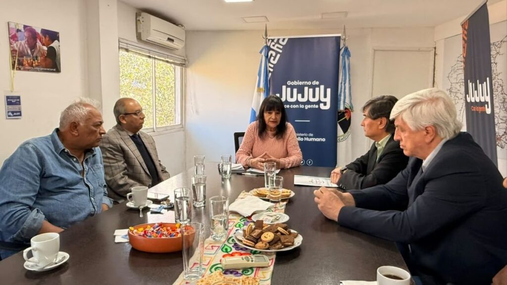 Ministerio de Desarrollo Humano y Círculo de Periodistas Deportivos firman convenio de colaboración
