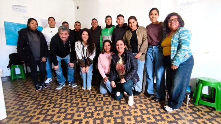 Capacitan en salud mental a policías que custodian a adolescentes