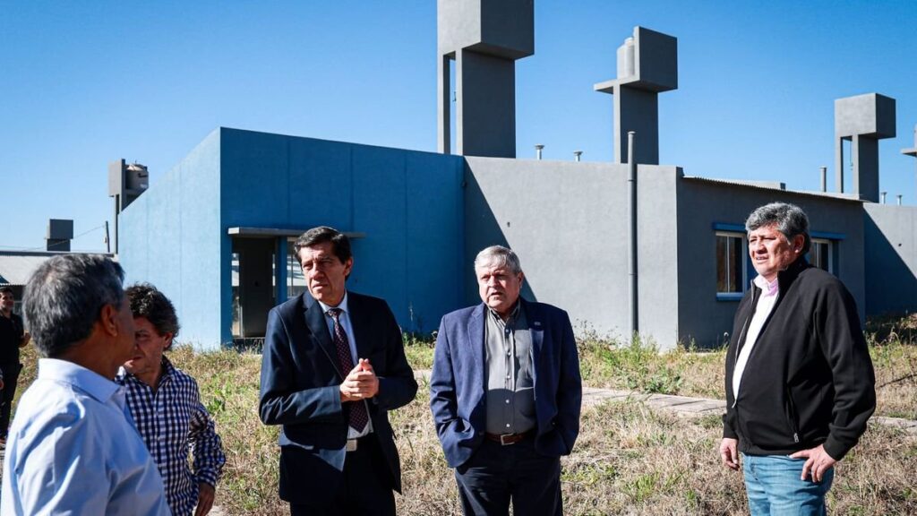 Reactivan la construcción de 45 viviendas paralizadas en Alto Comedero