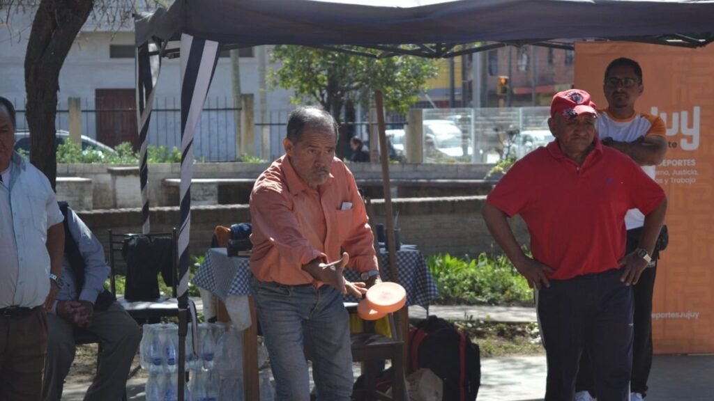 Mayores de Jujuy y Palpalá compiten este sábado en sapo y tejo