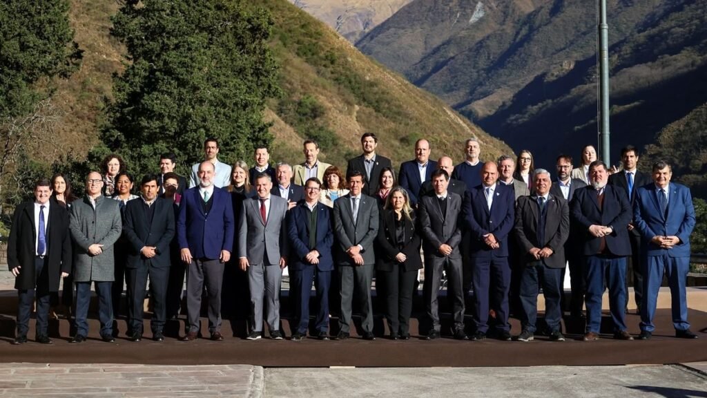 Las provincias debaten en Jujuy el reparto de fondos federales