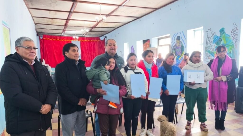 Familias de la Quiaca y Santa Catalina regularizaron sus lotes