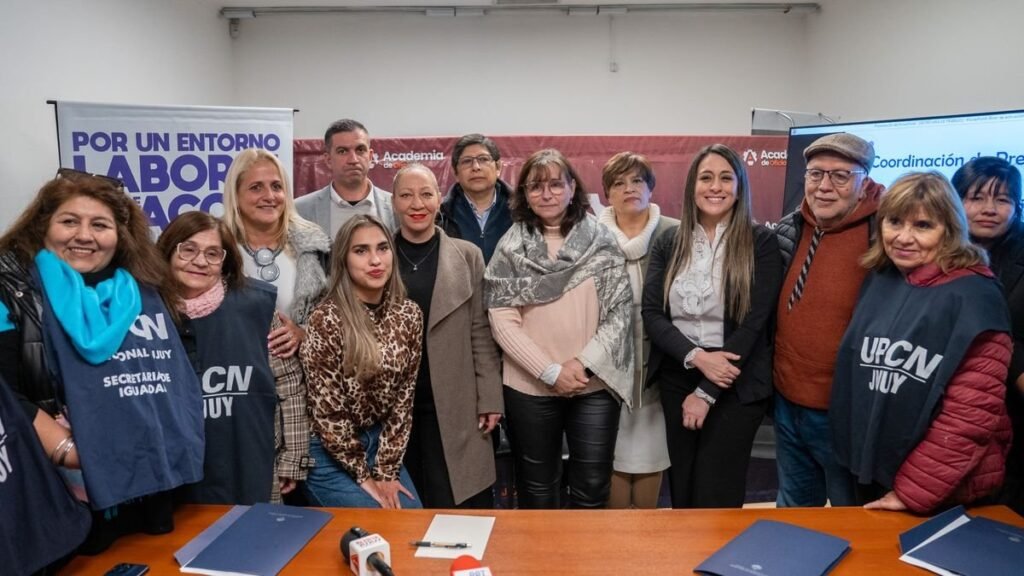 Actualizan el protocolo contra la violencia laboral estatal