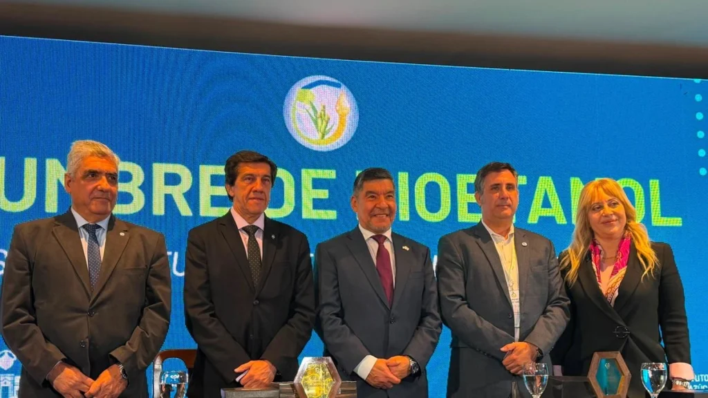 Piden elevar al 15% el corte de bioetanol para potenciar al NOA