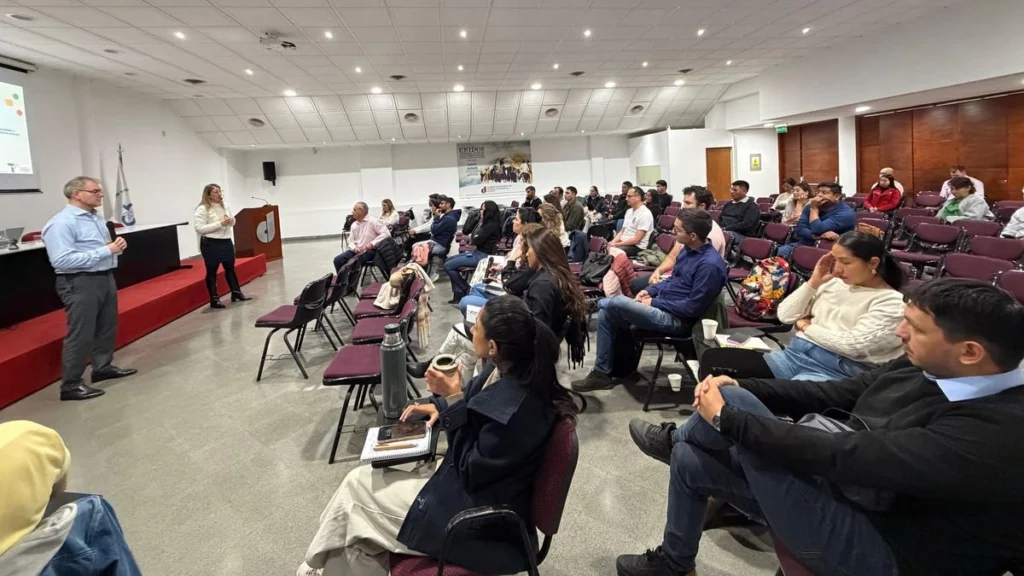 110 pymes jujeñas se capacitan para exportar e importar