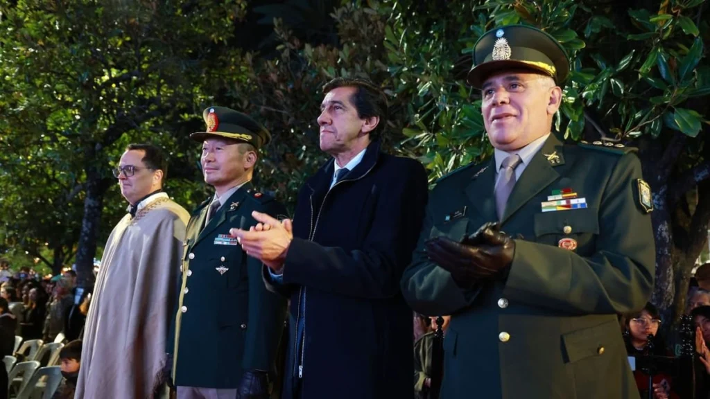 Recrearon la gesta de 1812 con la tradicional marcha y quema