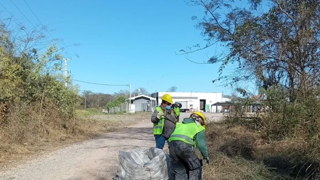 GIRSU S.E. erradicó microbasurales y recuperó materiales en la Ruta 34