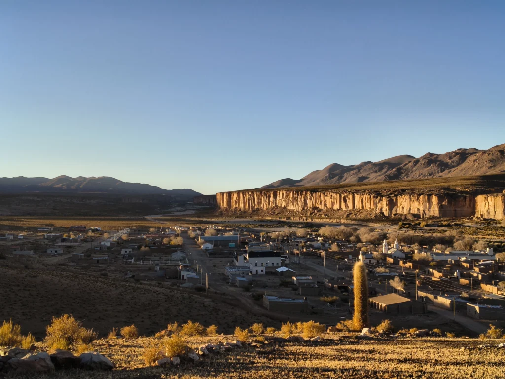 Paisaje de Barrancas, Jujuy, como referencia de locaciones naturales para producciones audiovisuales