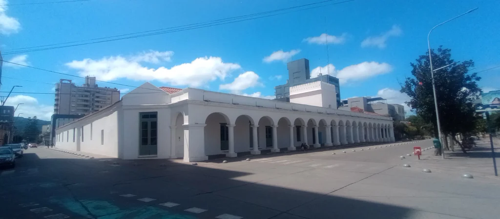 Mensuras y escrituras: qué acordaron Inmuebles, IVUJ y el municipio de San Salvador
